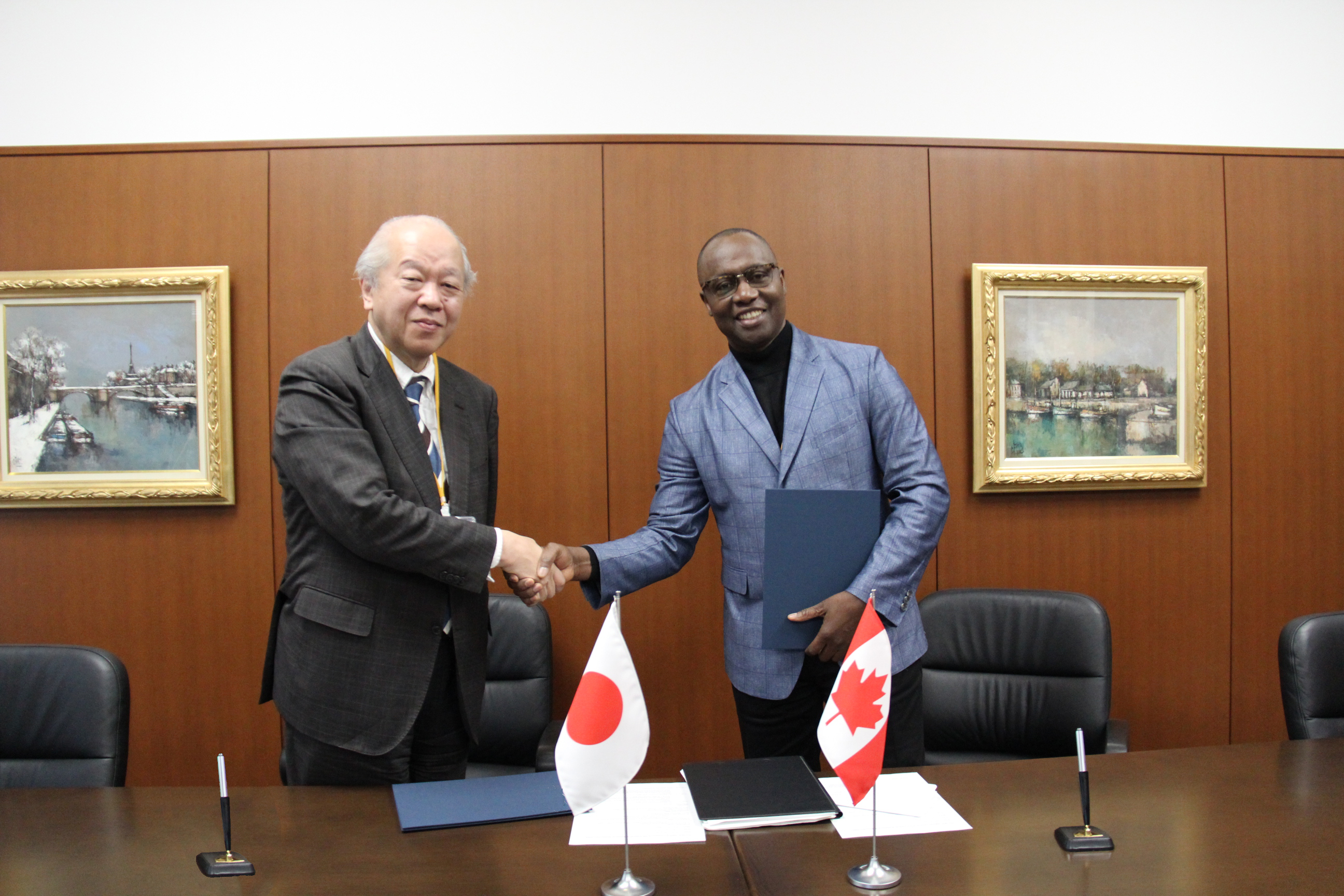 Prof. Tsubaki, Director-General and Dr. Asante.