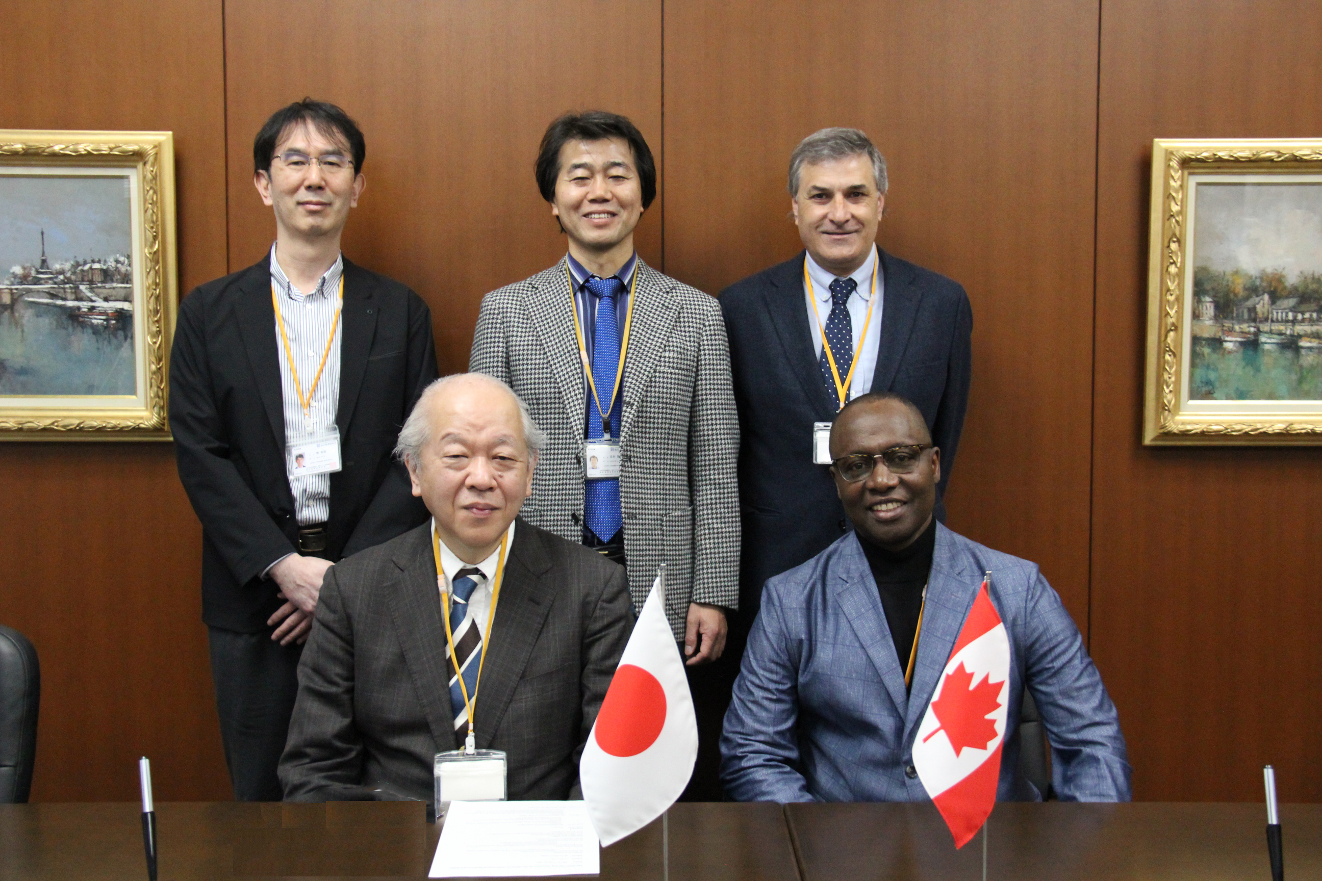 (front)Prof. Tsubaki and Dr. Asante/ (back)Prof. Minami, Vice Director-General, Prof. Yoshimoto and Assoc. Prof. Nuno de Almeida Ribeiro(Evora Univ., Portuga)