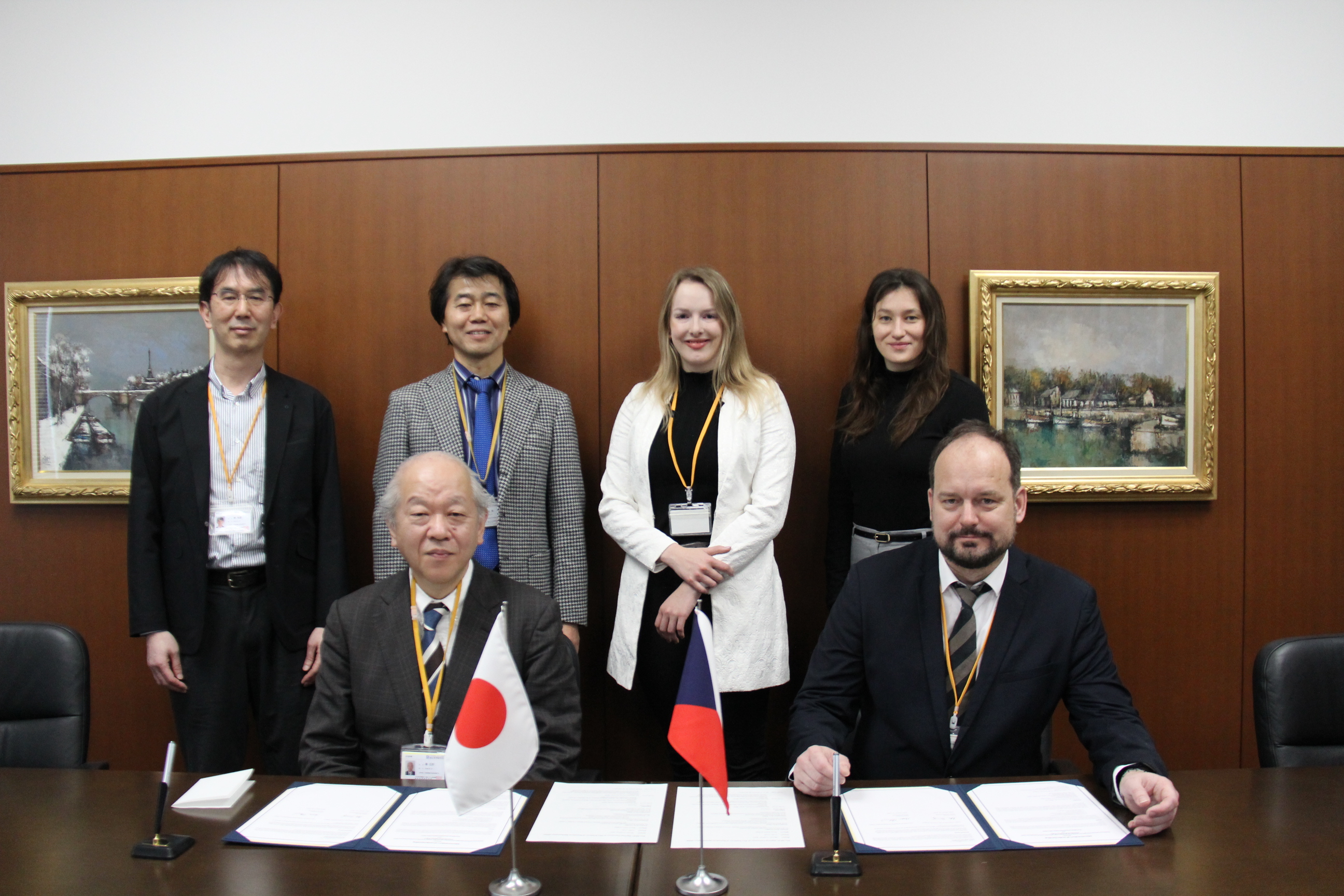 Commemorative photo of members of Czech University of Life sciences, Prague and ISM